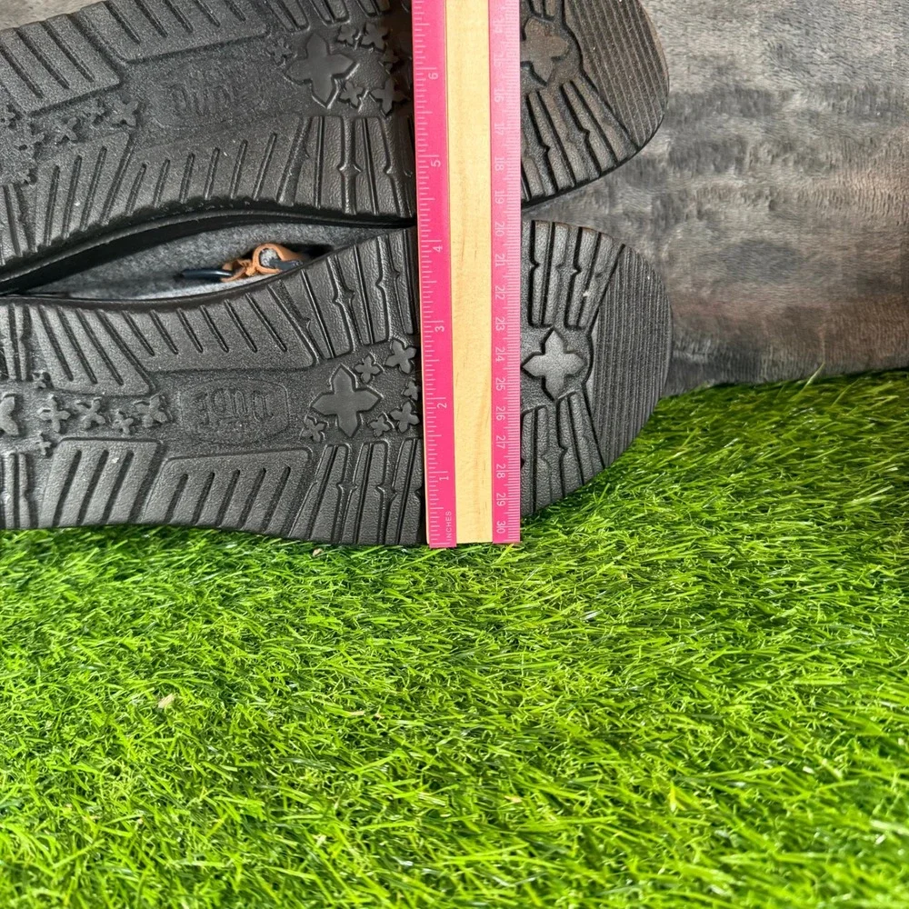 Hey Dude shoes new